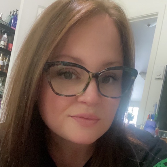 💜 THIS IS ME……ASHLY 💜 - Picture 1 of 1